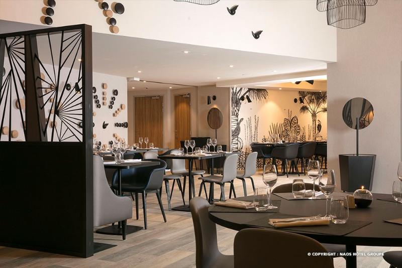 Отель Hampton By Hilton Paris Клиши Экстерьер фото
